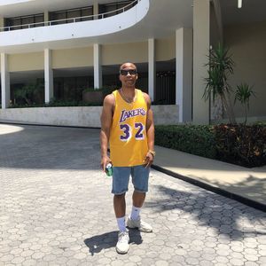 Meet your Posher, Guy